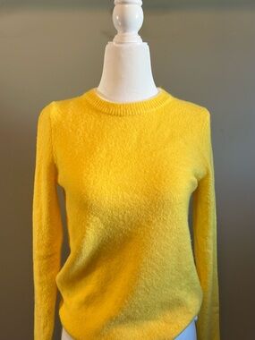 Absolutely Creative‎ Worldwide Sunny Yellow Crewneck Sweater